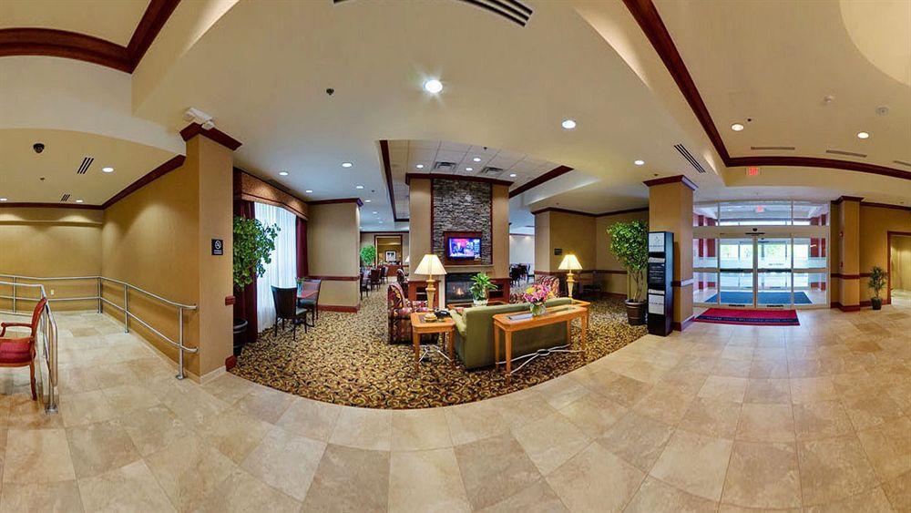 Hampton Hotel